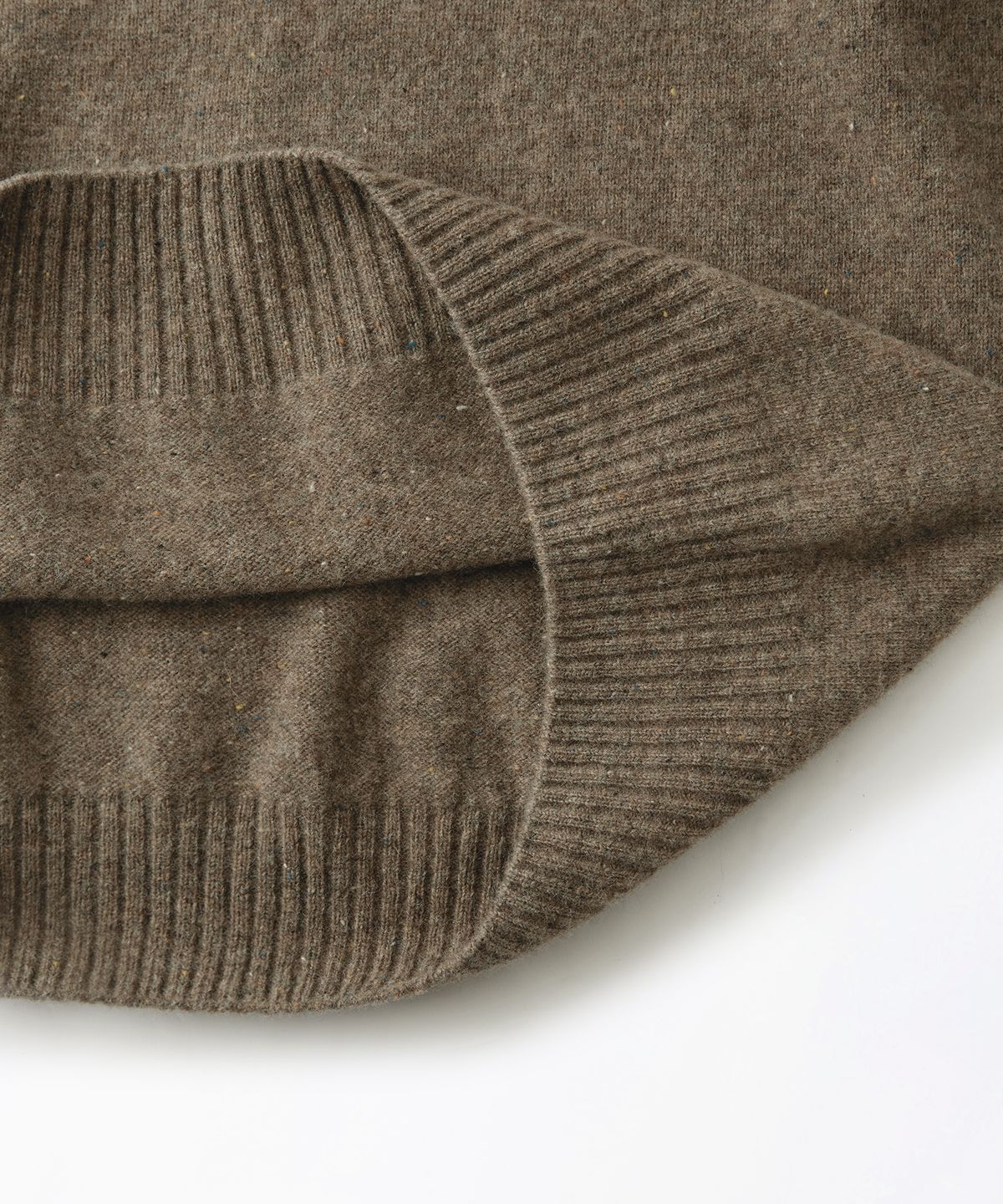 아웃스탠딩(OUTSTANDING) PURE WOOL WHOLEGARMENT KNIT_MELANGE BROWN