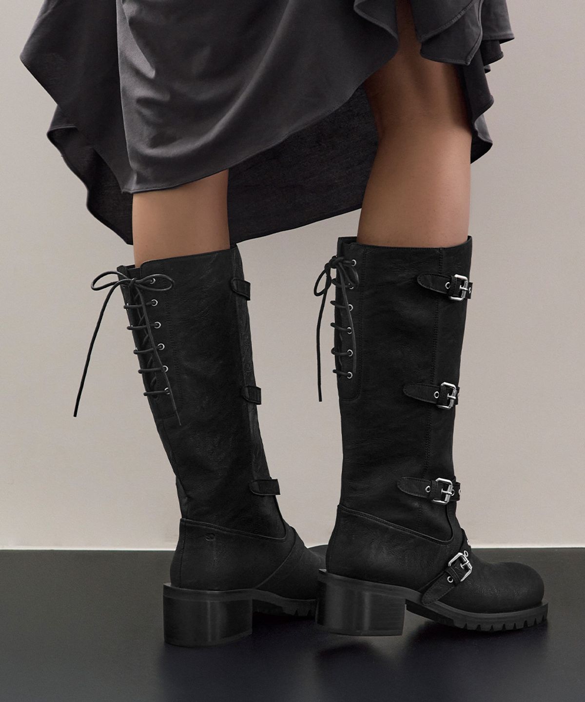 스탠드오일(STAND OIL) Buckle Tied Long Boots · 버클 타이드 롱 부츠