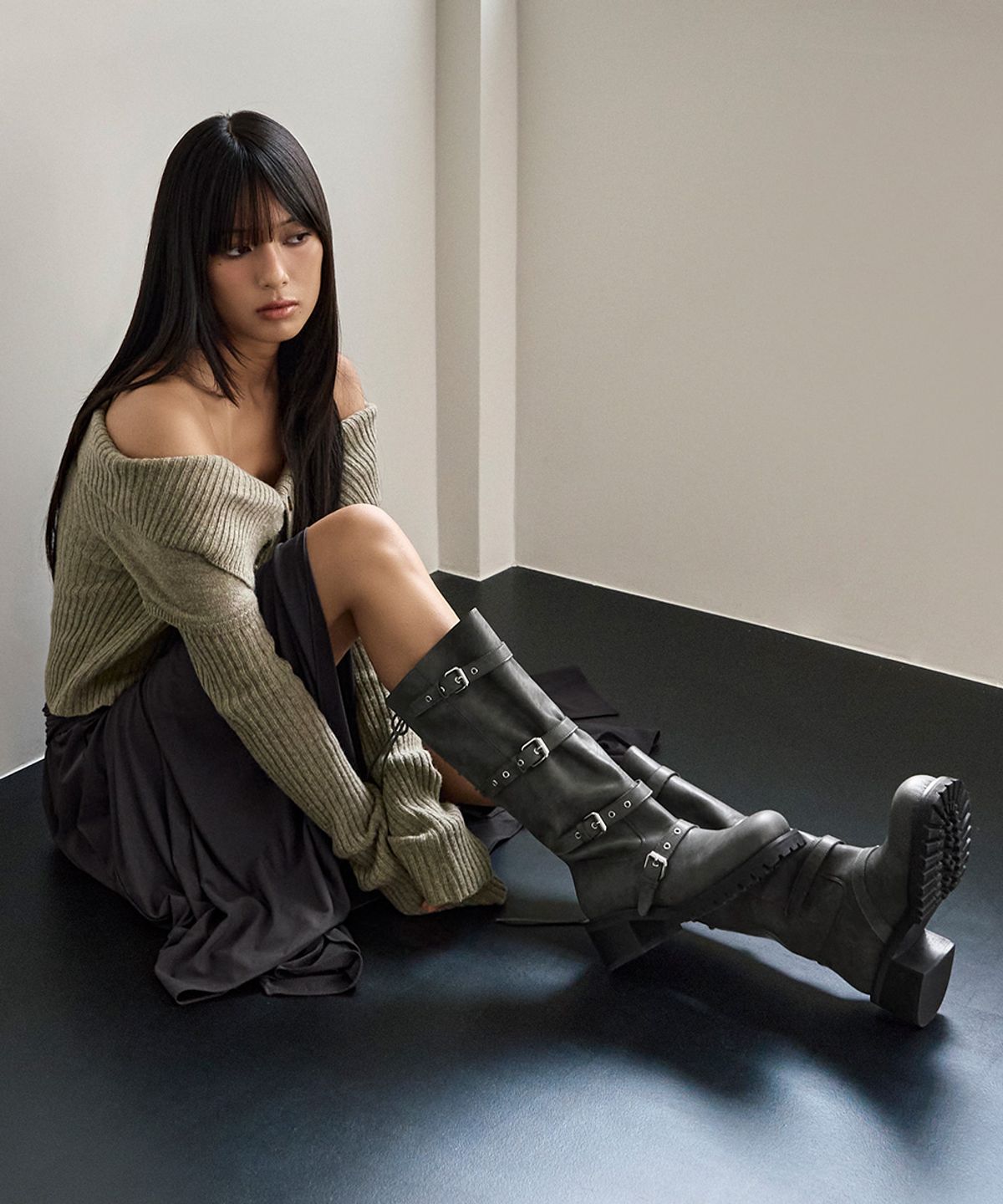 스탠드오일(STAND OIL) Buckle Tied Long Boots · 버클 타이드 롱 부츠