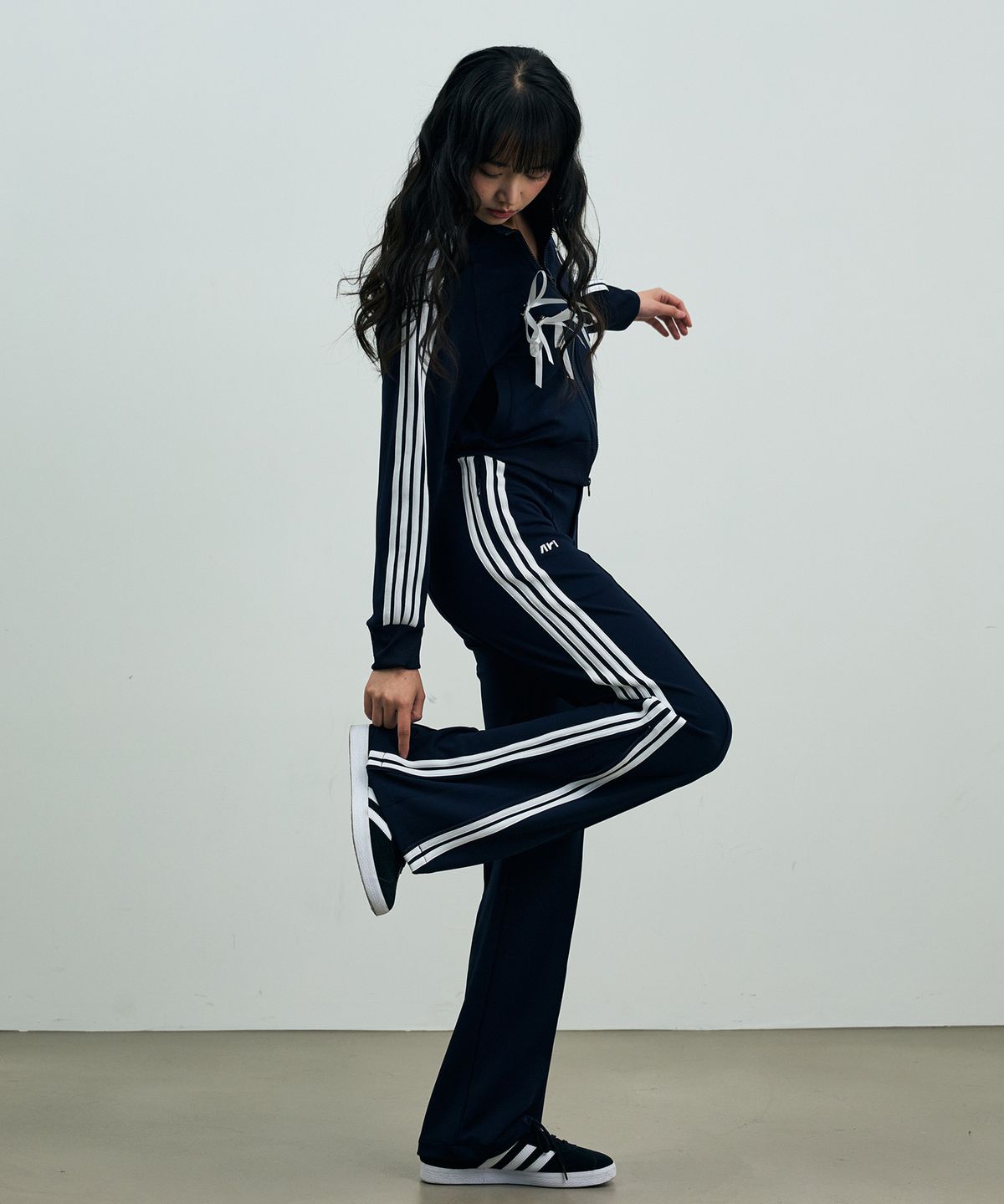 아리킴(ARIKIM) JOEL JERSEY TRACK PANTS / NAVY