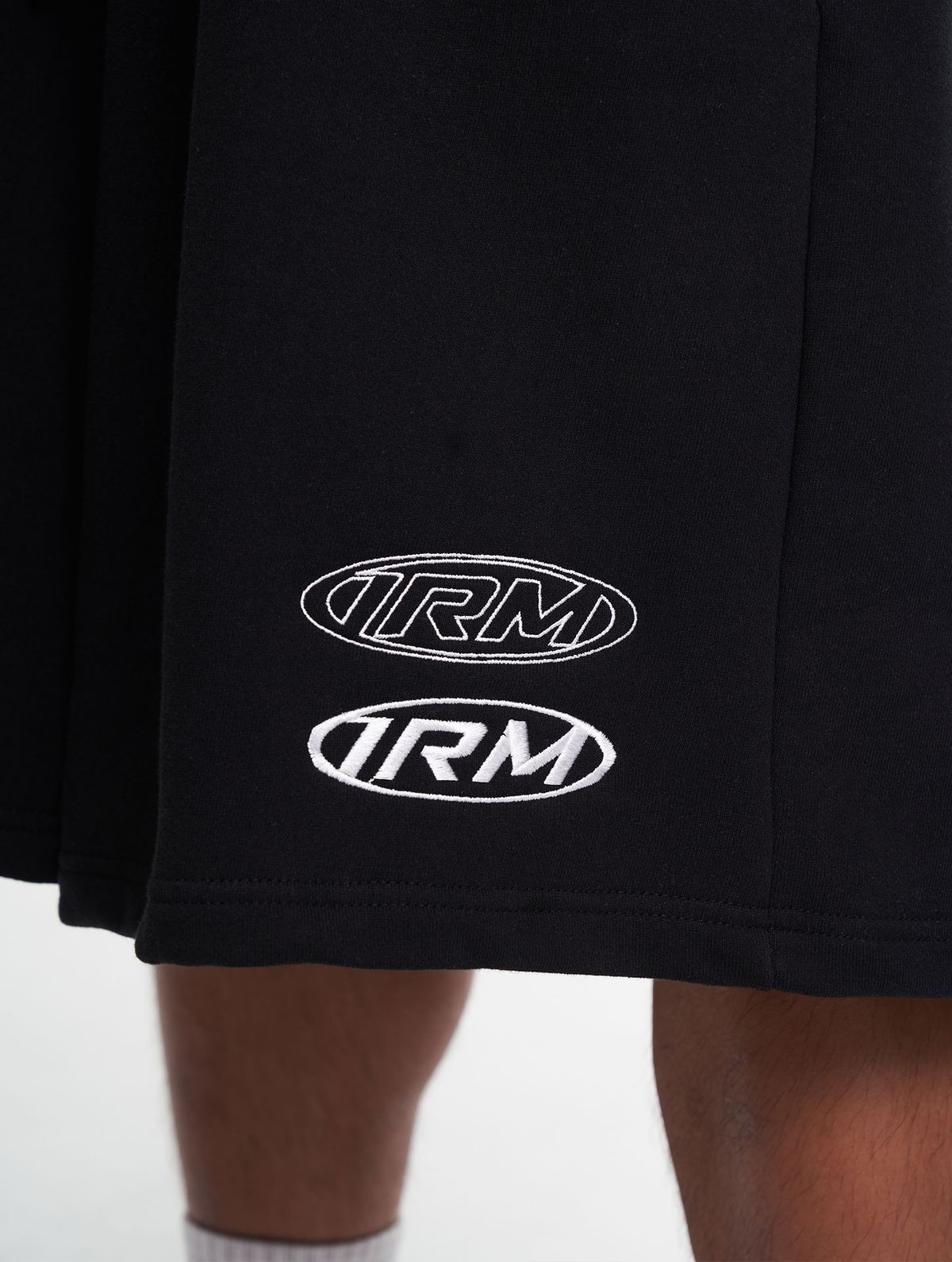 원알엠(ONERM) 1RM 버뮤다 쇼츠 블랙