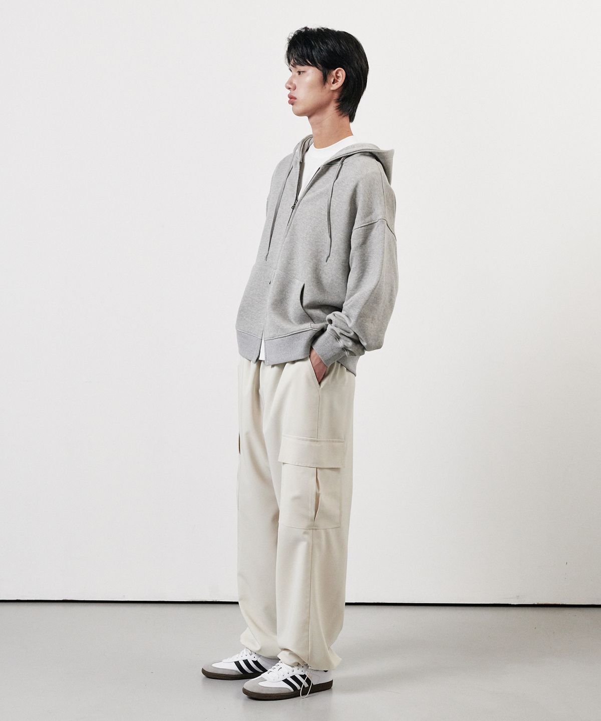 후러브스아트(WHOLOVESART) 데일리 카고 밴딩 스트링 팬츠 크림