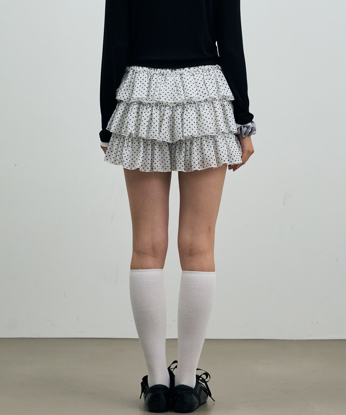 아리킴(ARIKIM) MINI HEART CANCAN SKIRT PANTS / WHITE