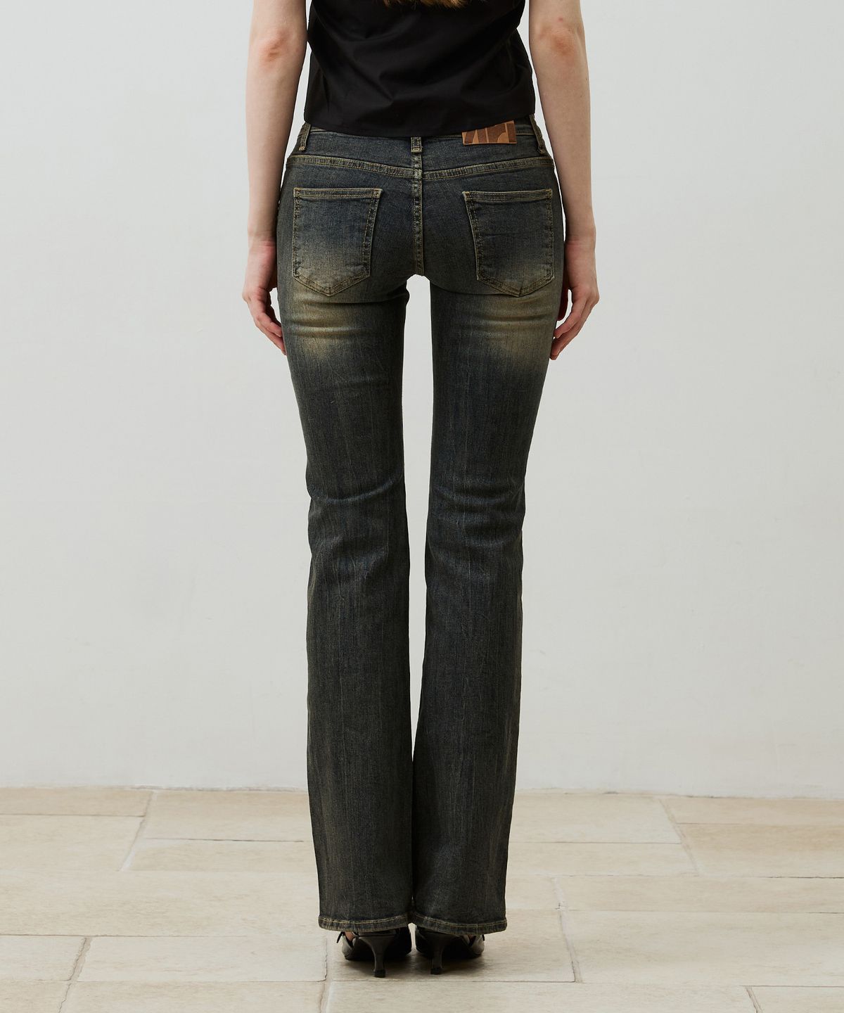 아리킴(ARIKIM) CIEL BOOTCUT DENIM PANTS / BLUE