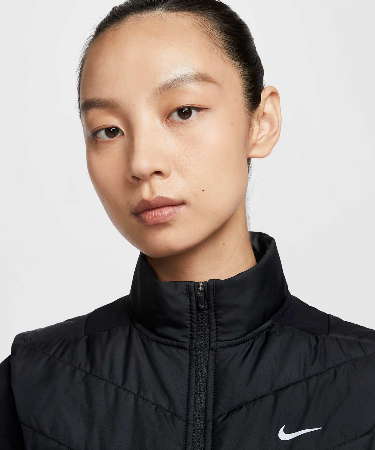 나이키(NIKE) 스위프트 써마 핏 러닝 베스트 W - 블랙 / HV2656-010