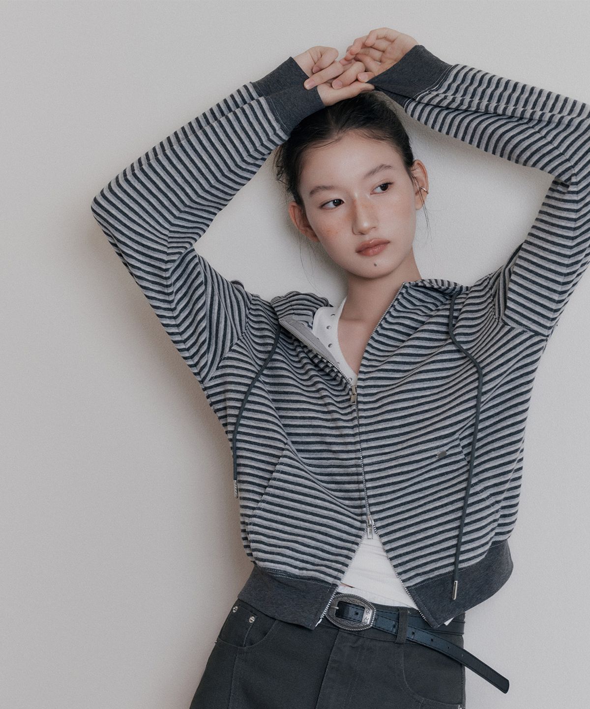 미쏘(MIXXO) 스트라이프 후드집업_MIWJMG916C