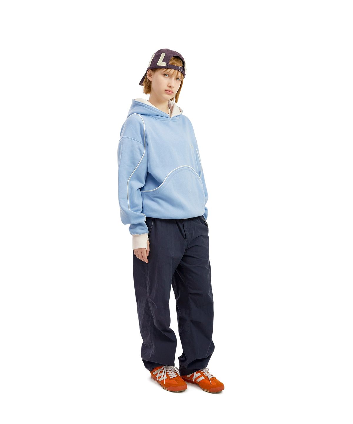썬러브투어(SUNLOVETOUR) Crescent Brushed Hoodie Light Blue
