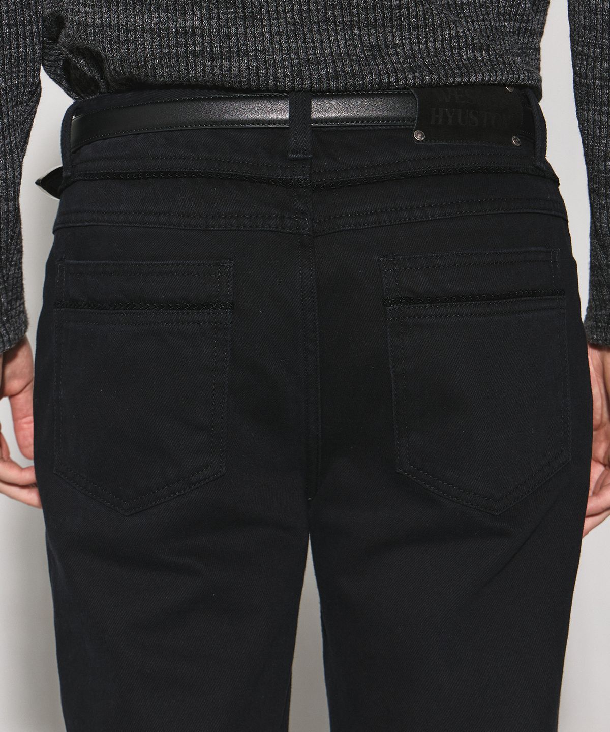 웨슬리 휴스턴(WESLEYHYUSTON) Western tape detail boots cut denim pants black