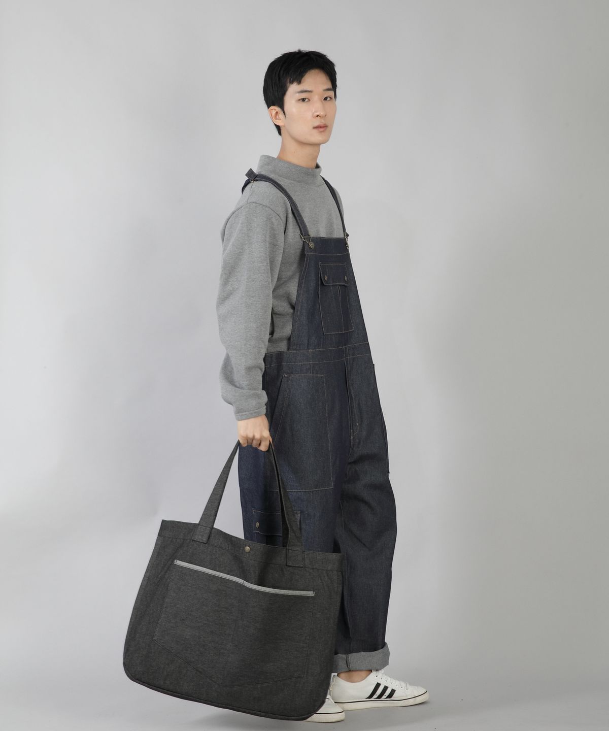 세인트크루(SAINTCREW) 라운드 볼륨 펜타곤포켓 에코백  RVP-146 데님 블랙