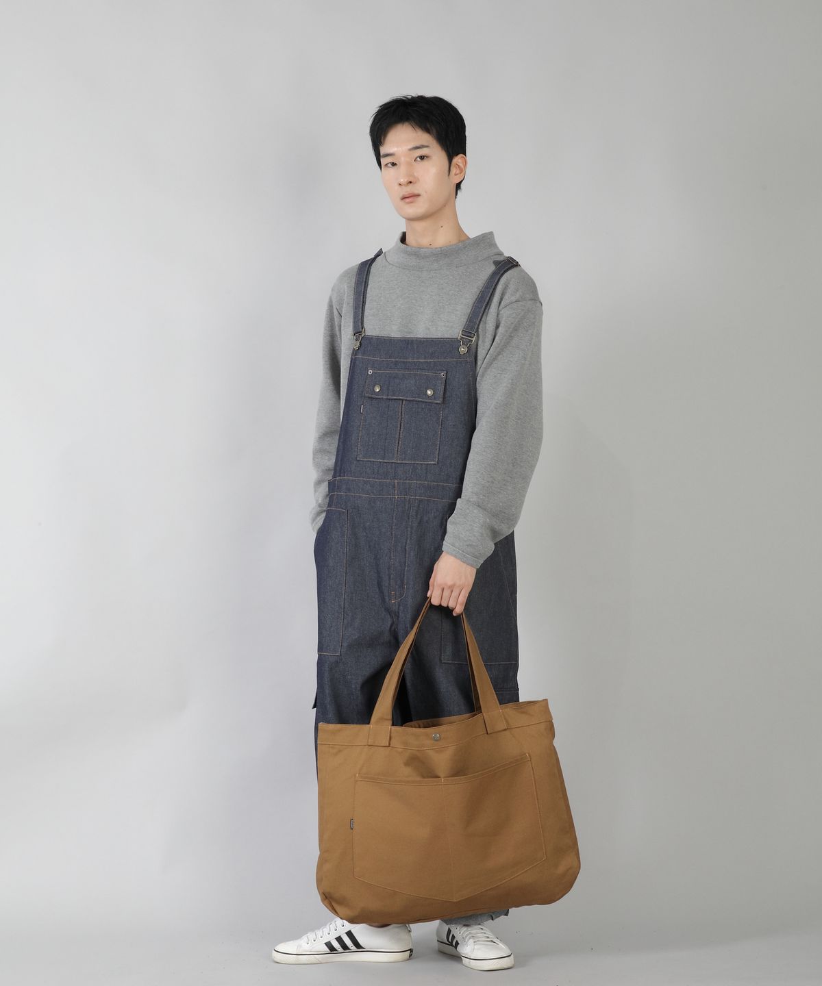 세인트크루(SAINTCREW) 라운드 볼륨 펜타곤포켓 에코백 RVP-146 카멜