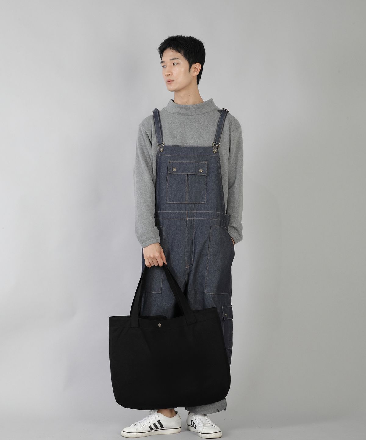세인트크루(SAINTCREW) 라운드 볼륨 무지 에코백 RVS-147 블랙
