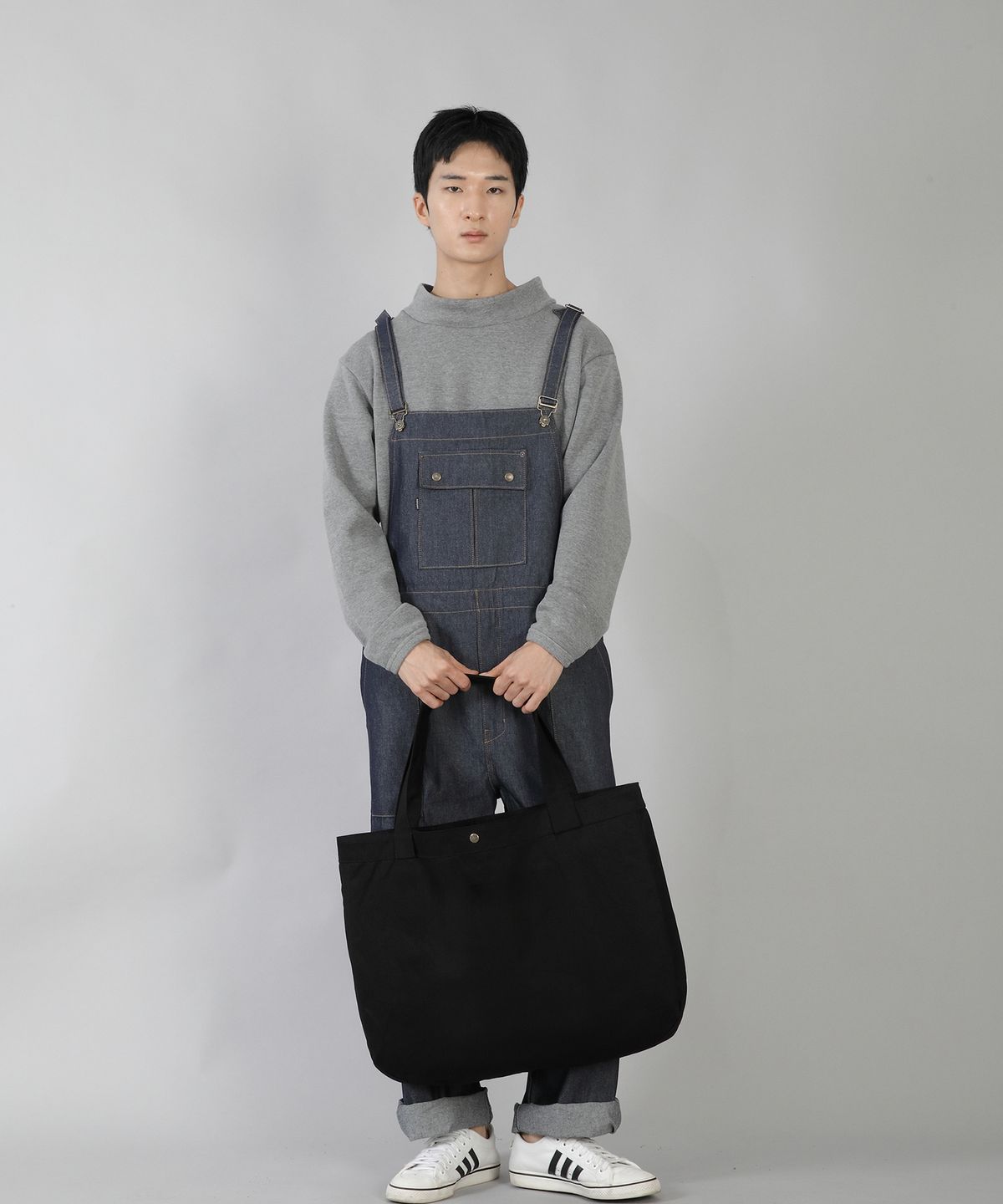 세인트크루(SAINTCREW) 라운드 볼륨 무지 에코백 RVS-147 블랙