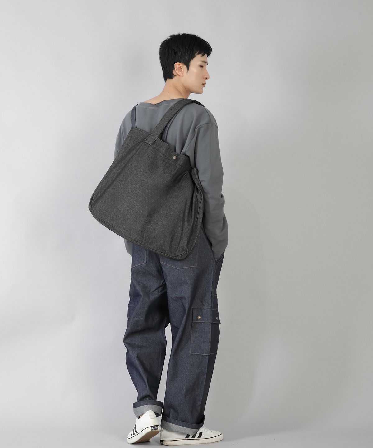 세인트크루(SAINTCREW) 라운드 볼륨 무지 에코백 RVS-147 데님 블랙