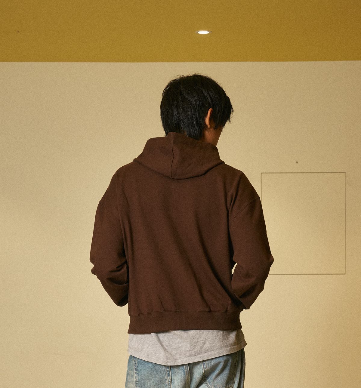 아모우(AMOU) Dancing Circle Crop Hoodie Zip-up BROWN