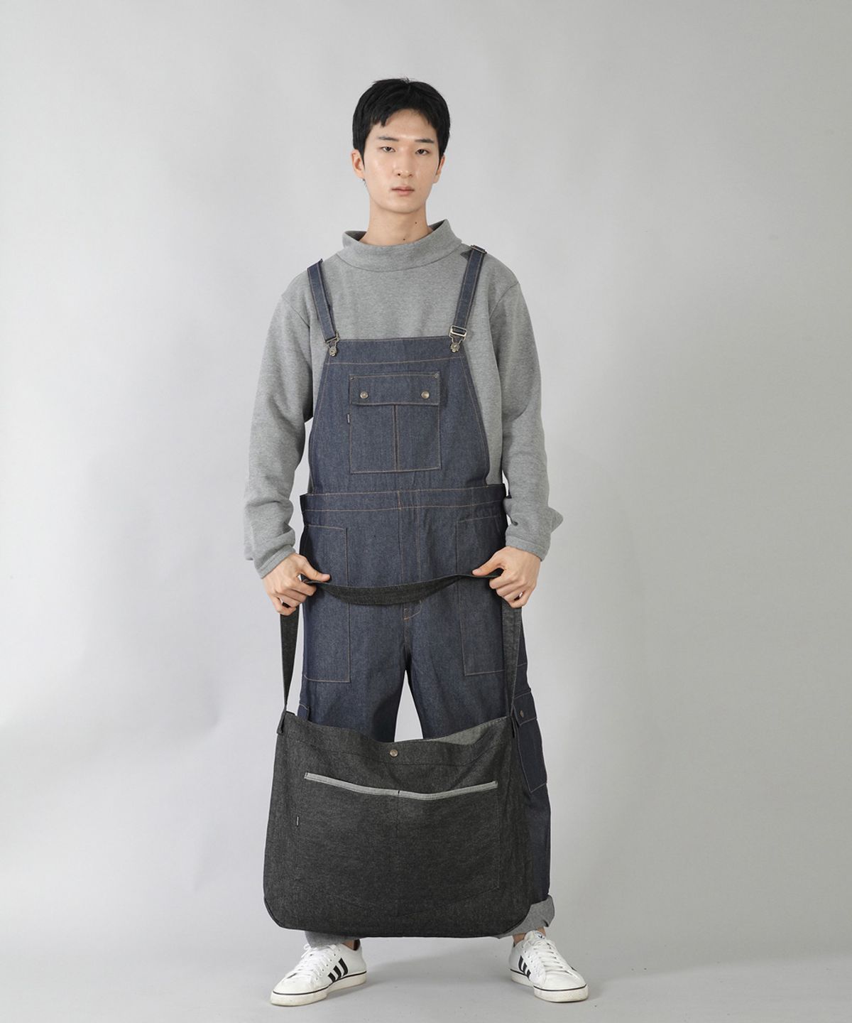 세인트크루(SAINTCREW) 라운드 볼륨 펜타곤포켓 크로스백 RVP-150 데님 블랙