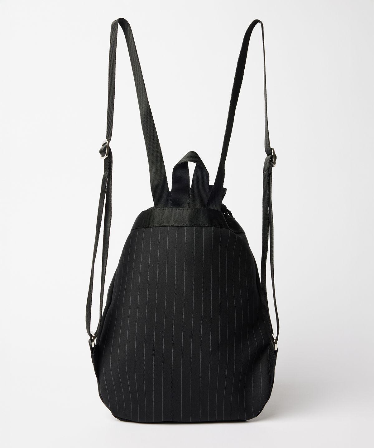 수뭄보눔(SUMUMBONUM) Stripe string backpack [Black]