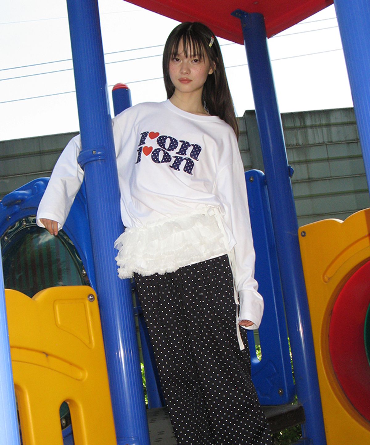 론론(RONRON) PATTERN LOGO LONG SLEEVE WHITE