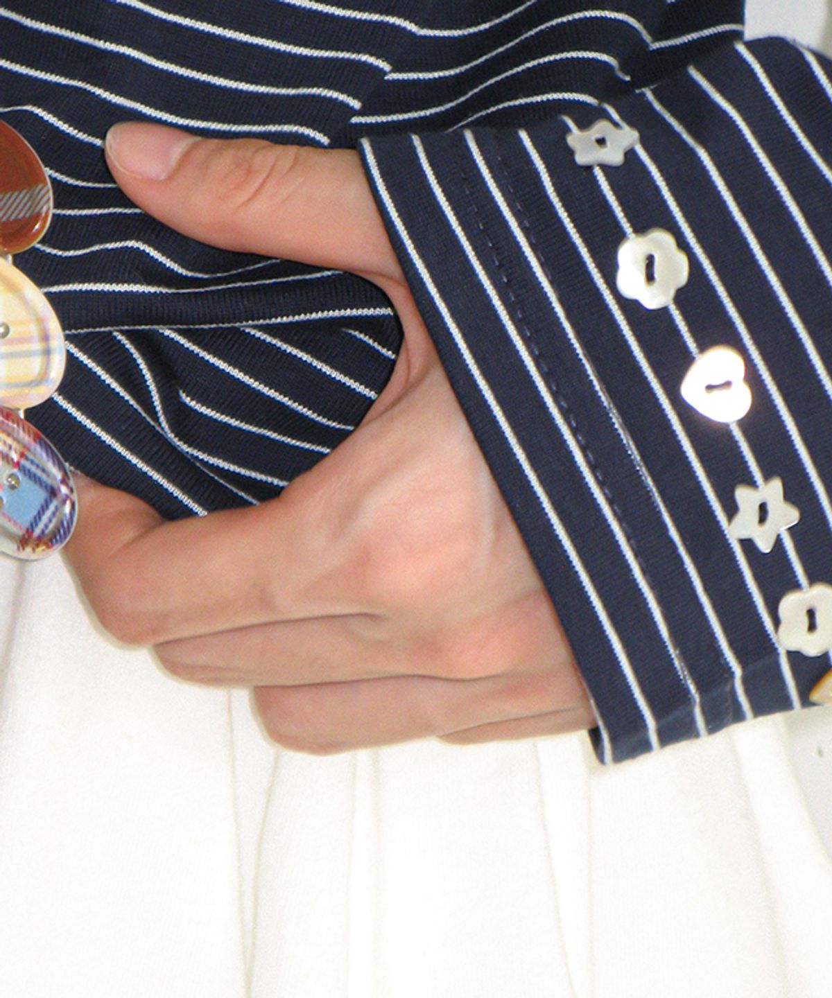 론론(RONRON) BUTTON MINI POCKET STRIPE LONG SLEEVE NAVY