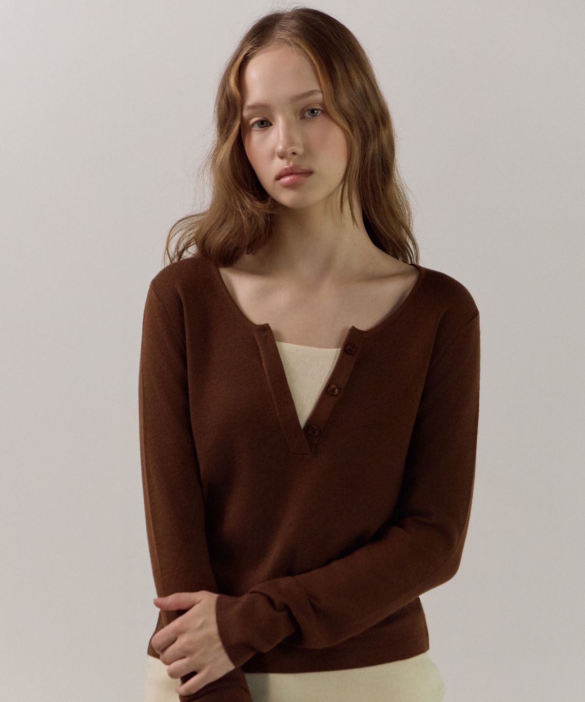 엘리오티(ELLIOTI) V-Cut Layer Knit Ts_4Color