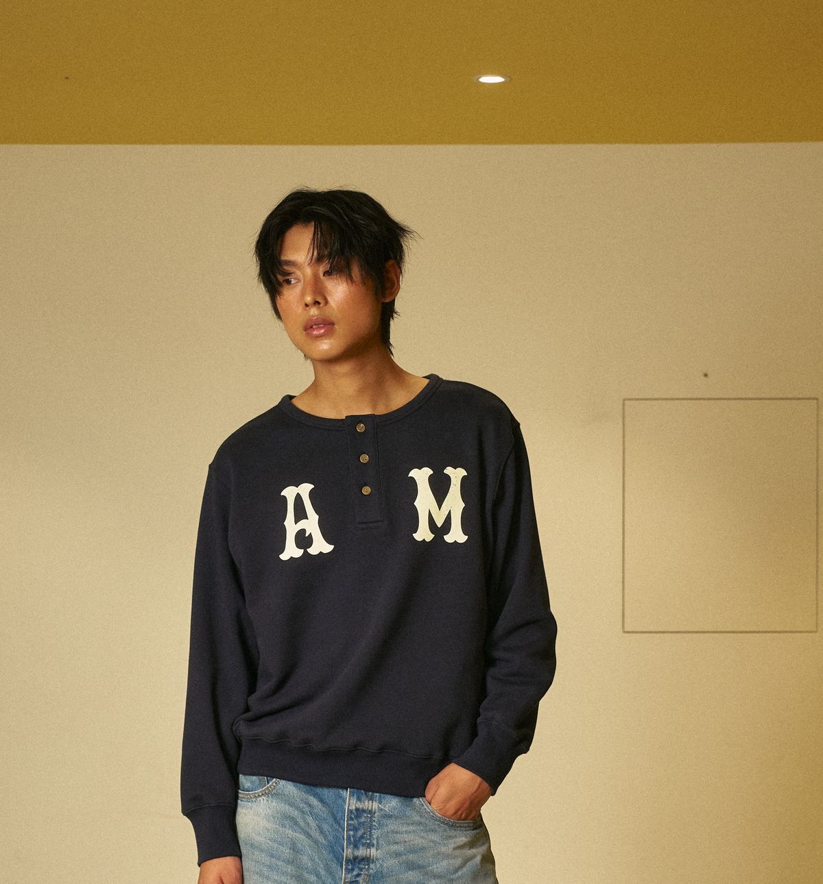 아모우(AMOU) A.M Henley Neck Sweat Shirts NAVY
