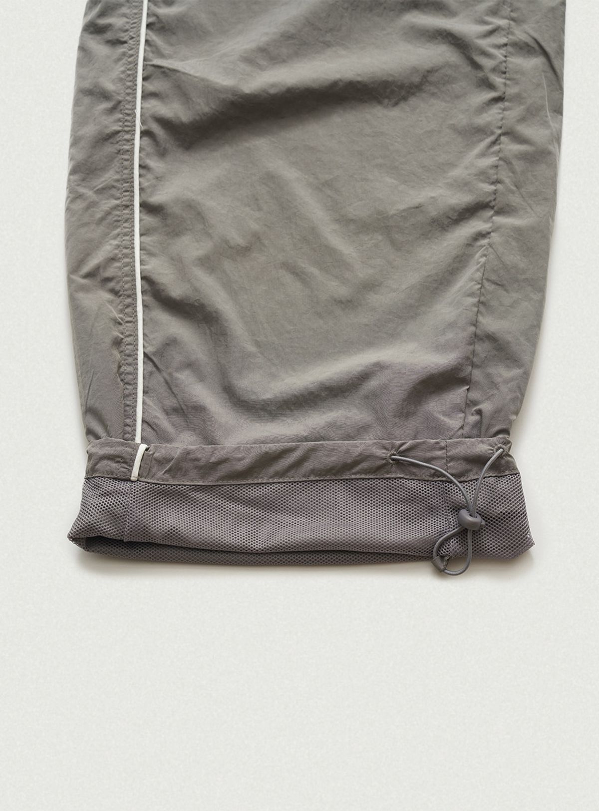 더바넷(THEBARNNET) Cloudy Wind Set-Up Pants_Grey