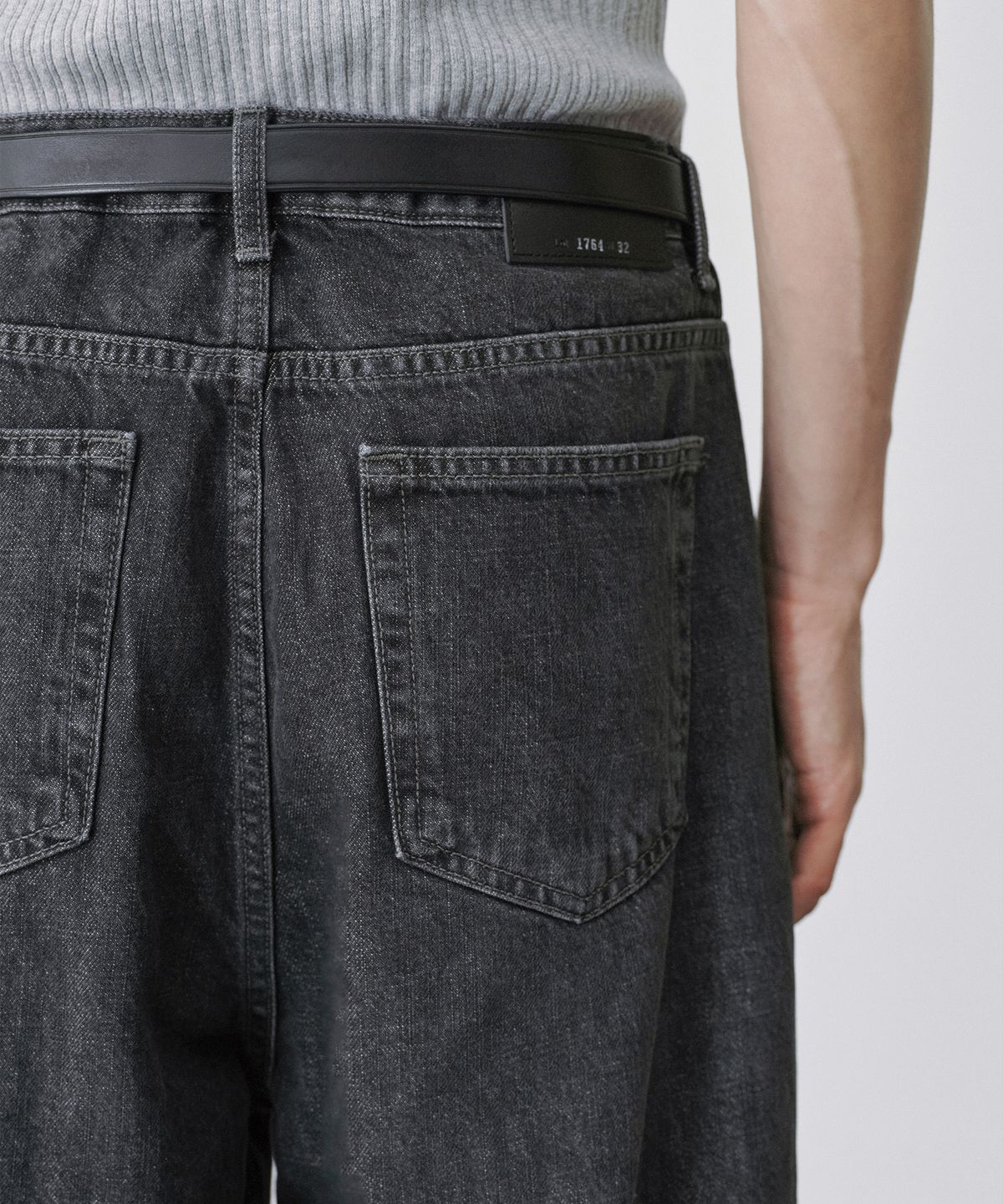브랜디드(BRANDED) 1764 ANTHRACITE JEANS [EXTRA WIDE STRAIGHT]