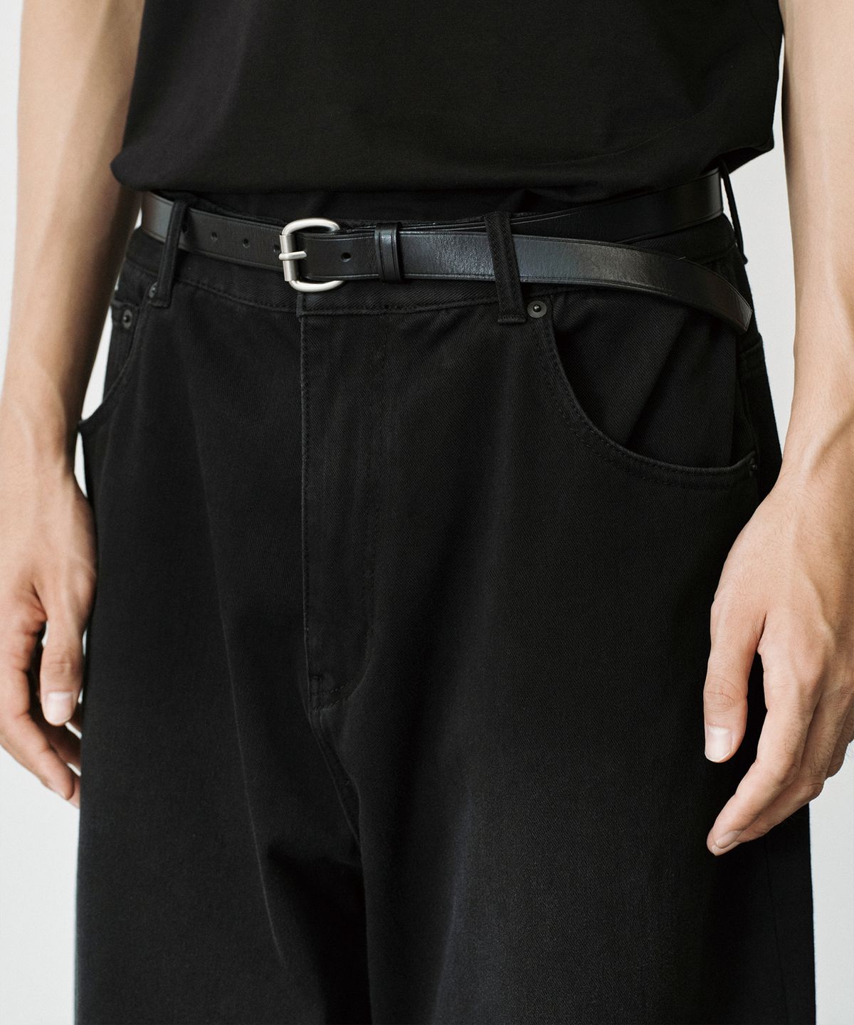 브랜디드(BRANDED) WIDE DENIM SWEAT PANTS [BRUSHED BLACK]