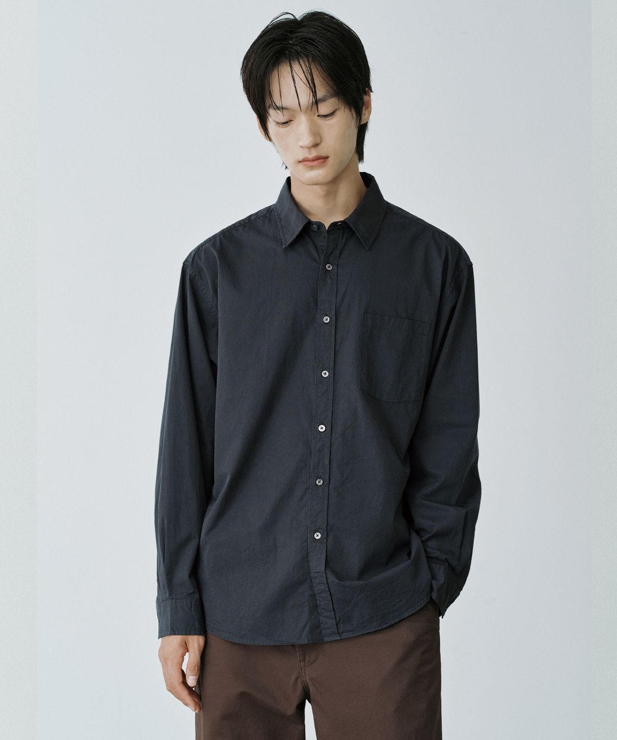 브랜디드(BRANDED) EASY COTTON SHIRT [INK BLACK]