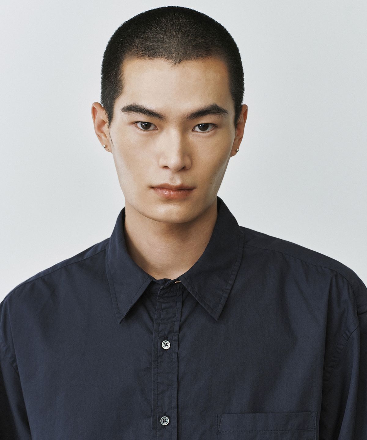 브랜디드(BRANDED) EASY COTTON SHIRT [NAVY]