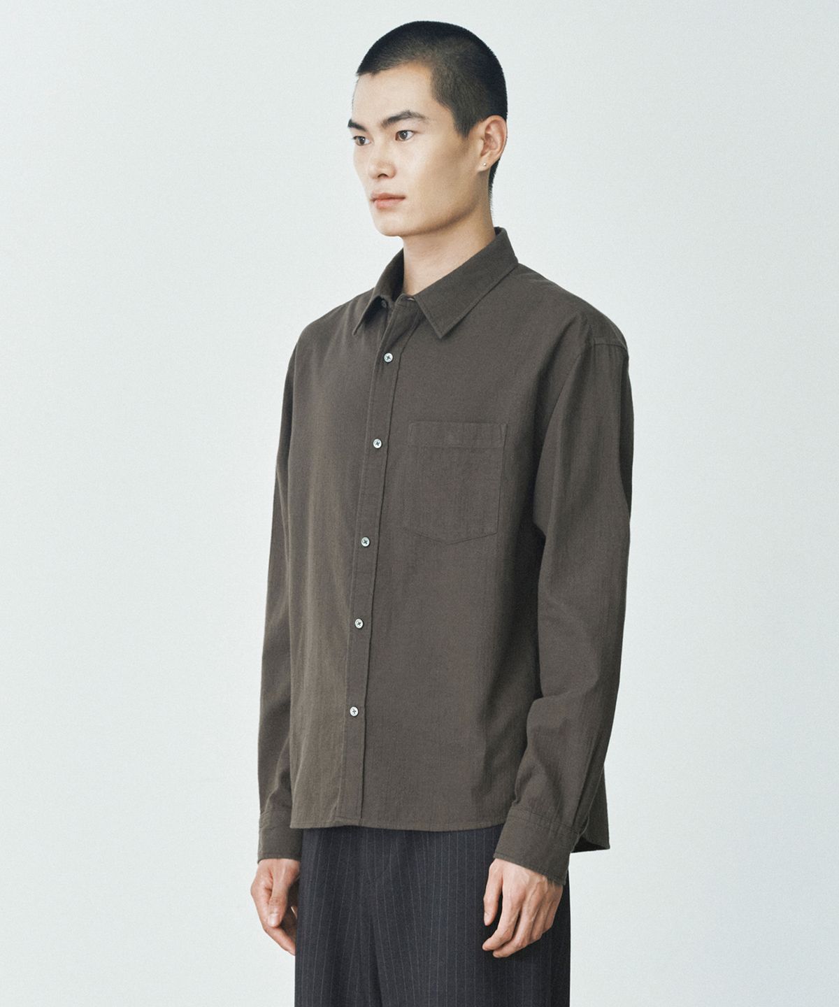 브랜디드(BRANDED) PINTER CROP GAUZE SHIRT [BROWN]