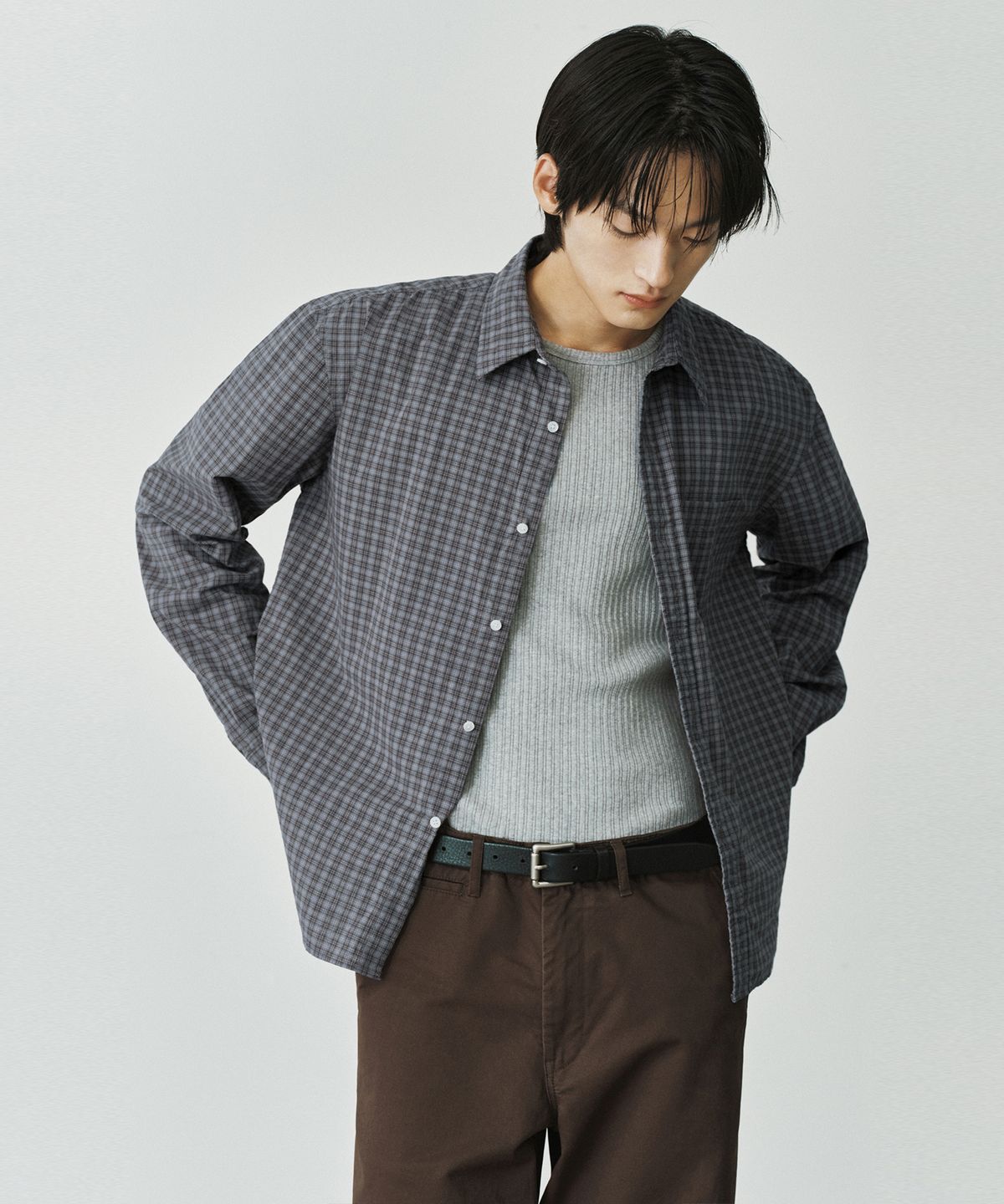 브랜디드(BRANDED) PINTER CROP CHECK SHIRT [GRAY]