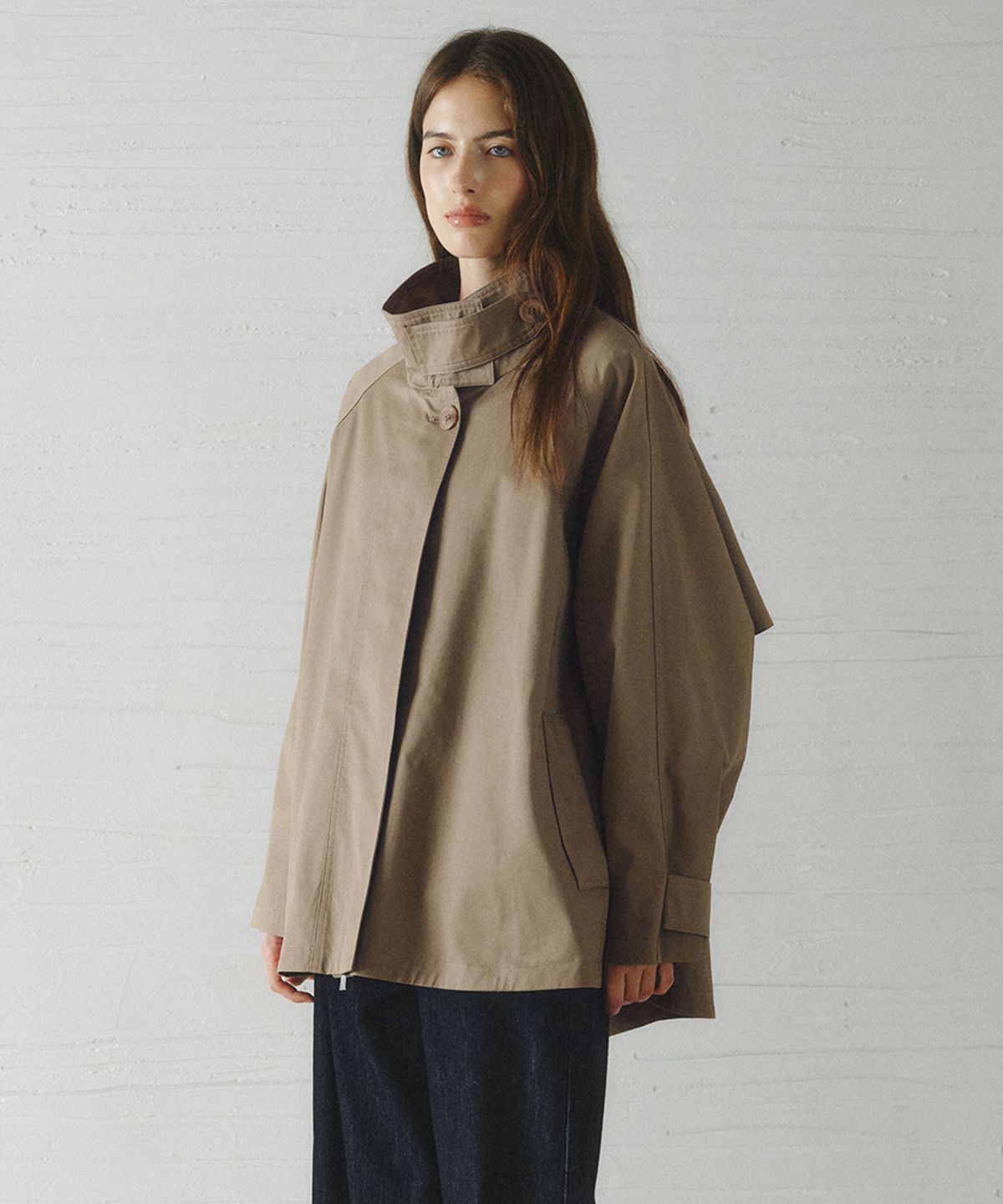르니나(LENINA) BAYLIN cape trench coat_KHAKI GRAY