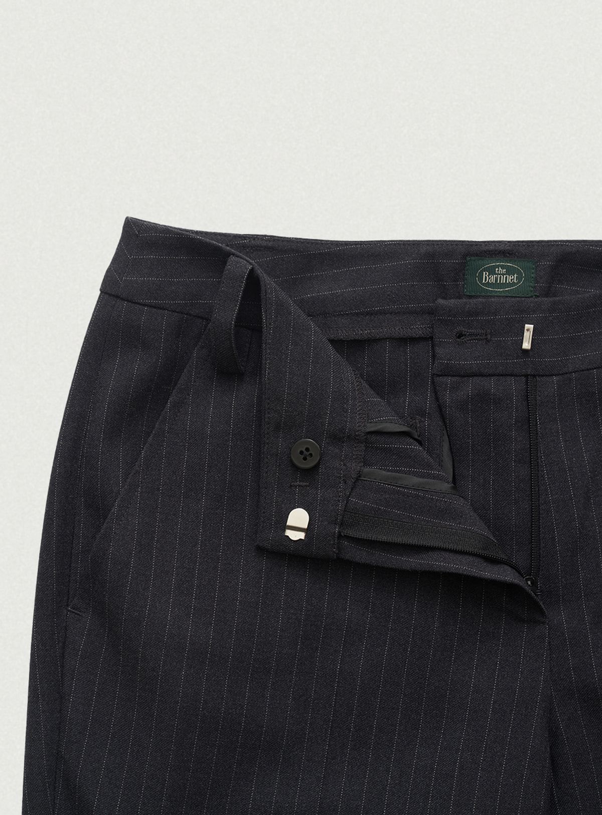 더바넷(THEBARNNET) Vane Low Rise Slacks