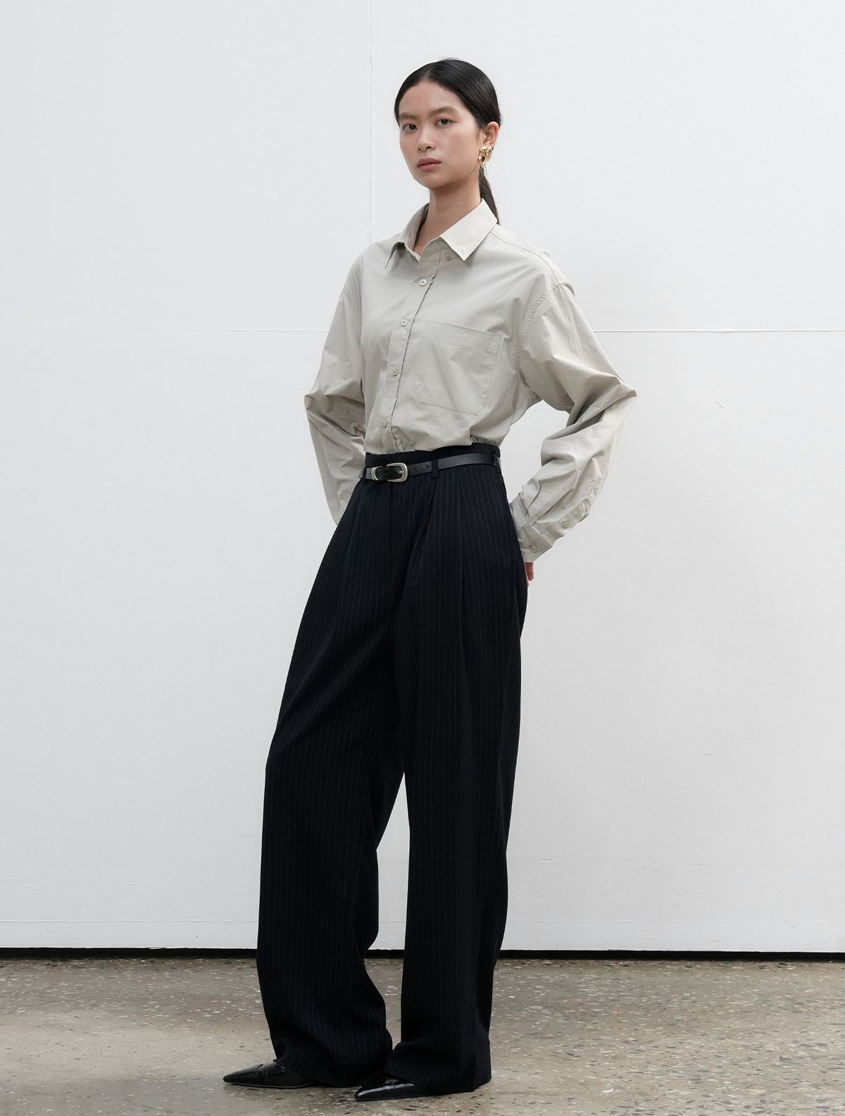 제너럴아이디어(GENERALIDEA) UNISEX 레귤러핏 코튼 셔츠 [GREY] / SBE3U03004