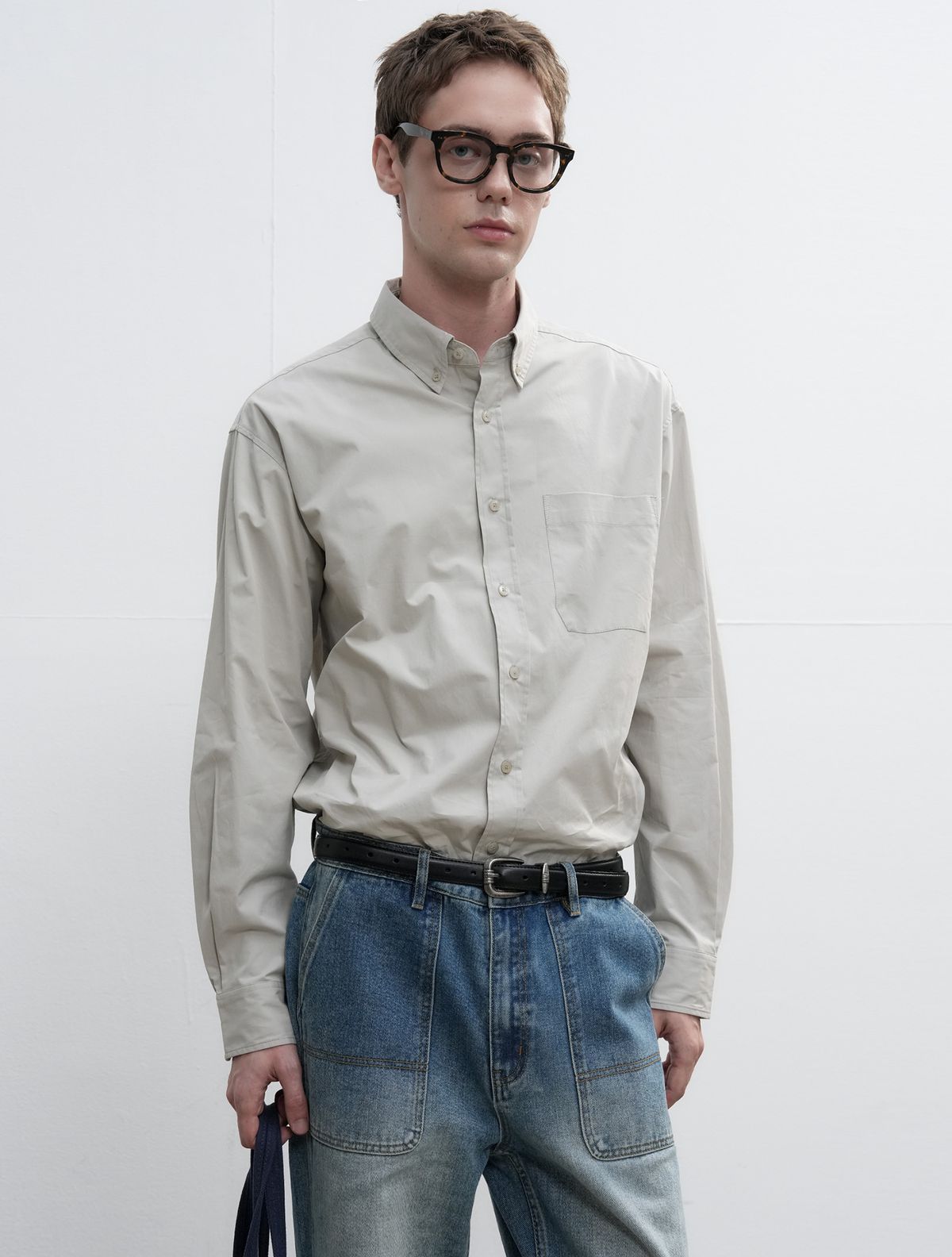 제너럴아이디어(GENERALIDEA) UNISEX 레귤러핏 코튼 셔츠 [GREY] / SBE3U03004
