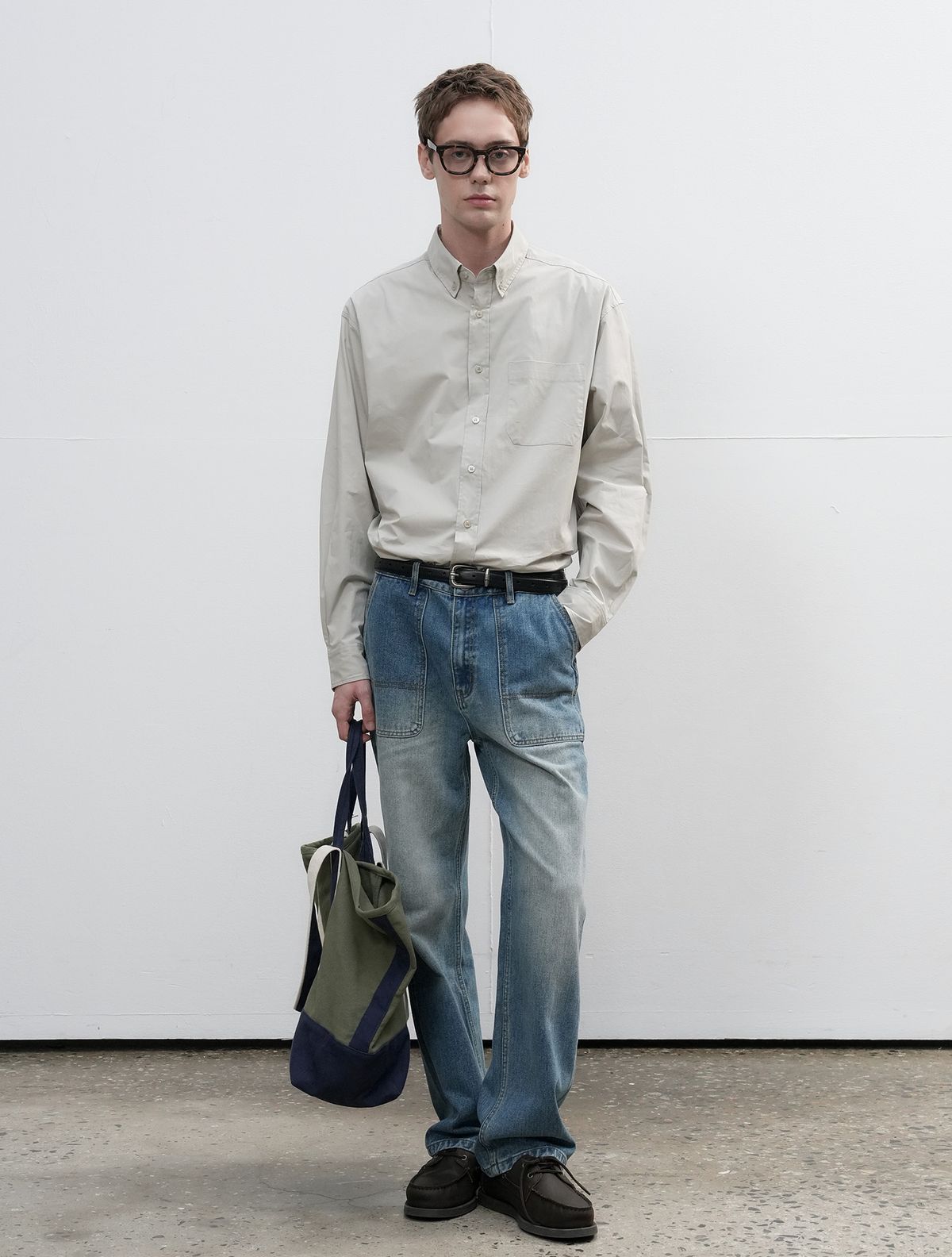 제너럴아이디어(GENERALIDEA) UNISEX 레귤러핏 코튼 셔츠 [GREY] / SBE3U03004