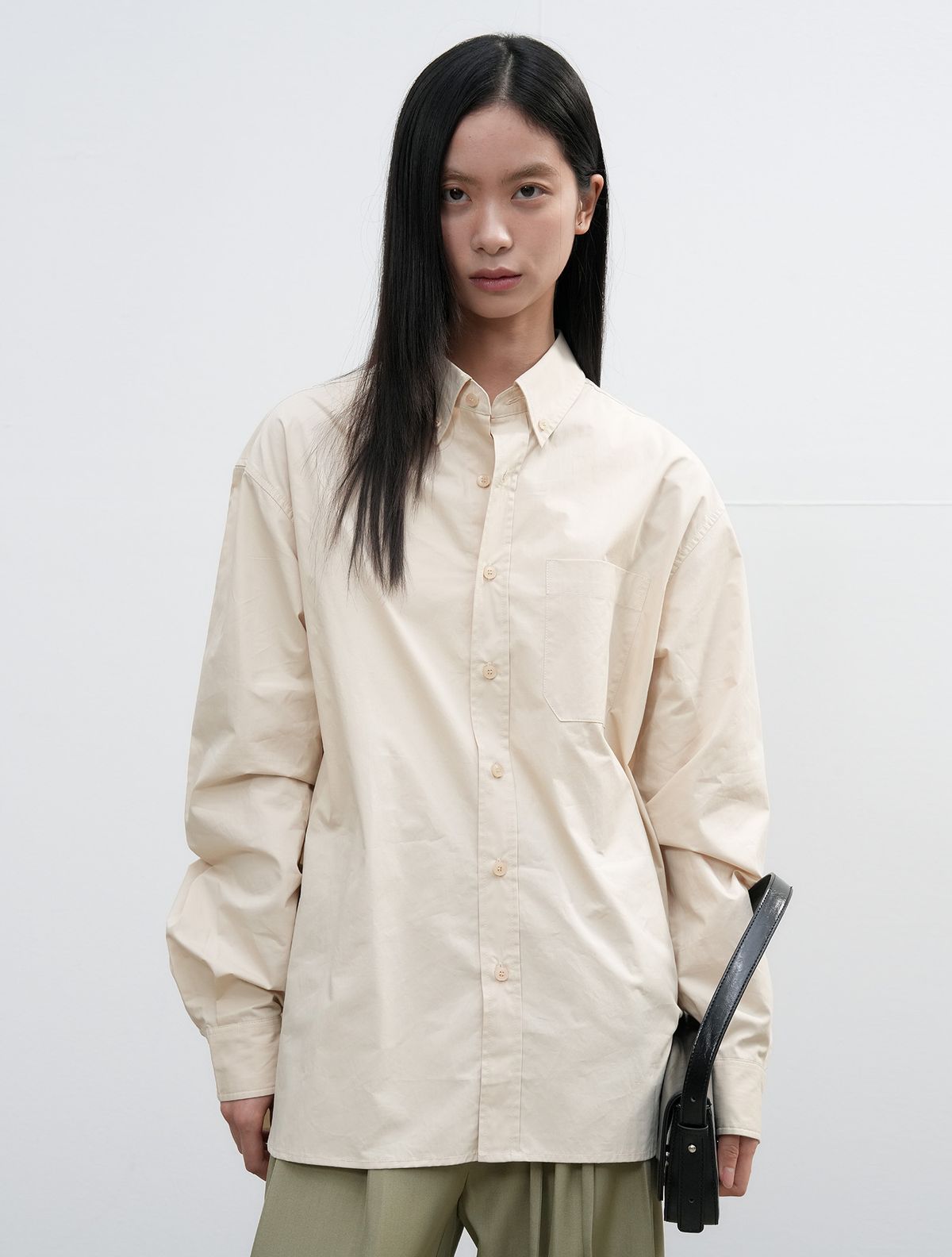 제너럴아이디어(GENERALIDEA) UNISEX 레귤러핏 코튼 셔츠 [BEIGE] / SBE3U03004