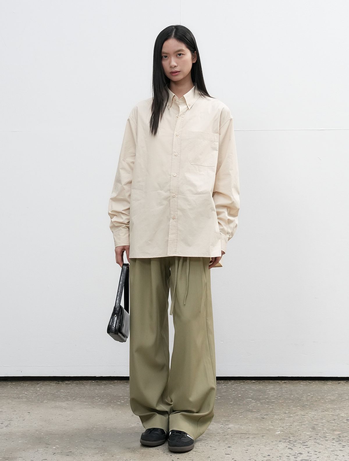 제너럴아이디어(GENERALIDEA) UNISEX 레귤러핏 코튼 셔츠 [BEIGE] / SBE3U03004