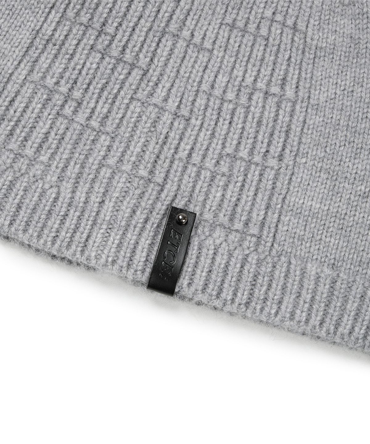 이티씨이(ETCE) LEATHER LABEL BEANIE (GRAY)
