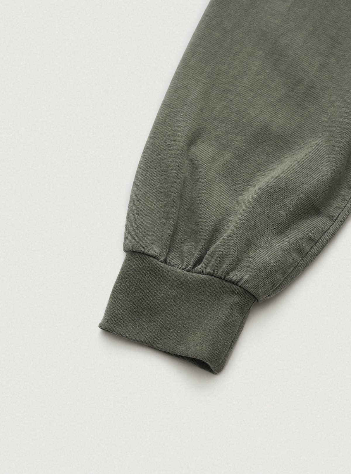 더바넷(THEBARNNET) Maro Pigment Pocket T-Shirt_Khaki