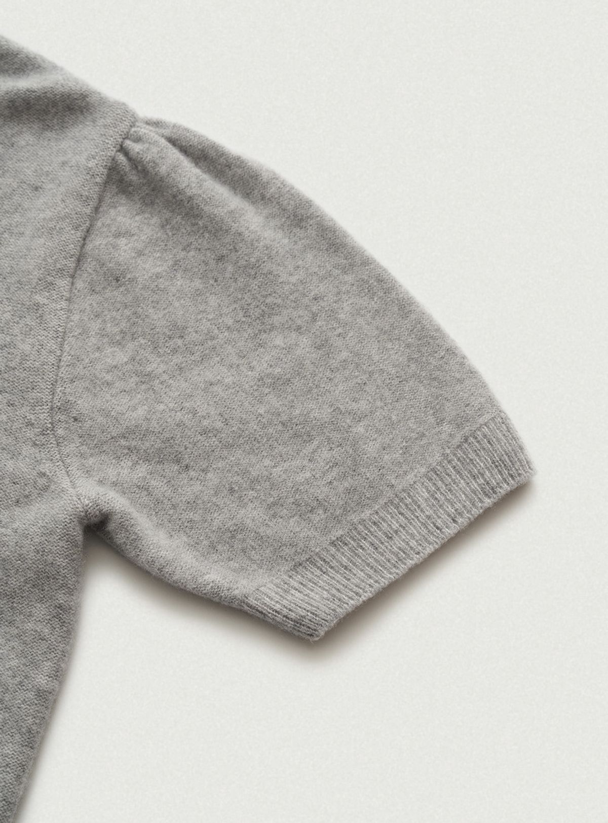 더바넷(THEBARNNET) Fluffy Half Collar Knit_Grey