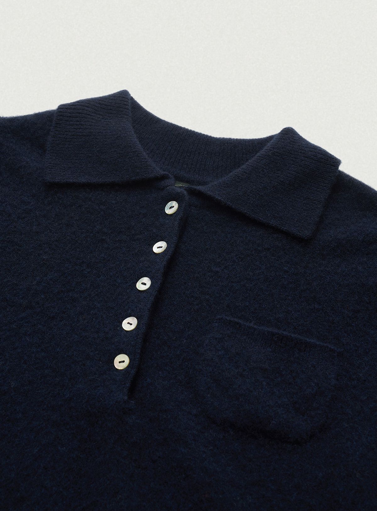 더바넷(THEBARNNET) Fluffy Half Collar Knit_Navy