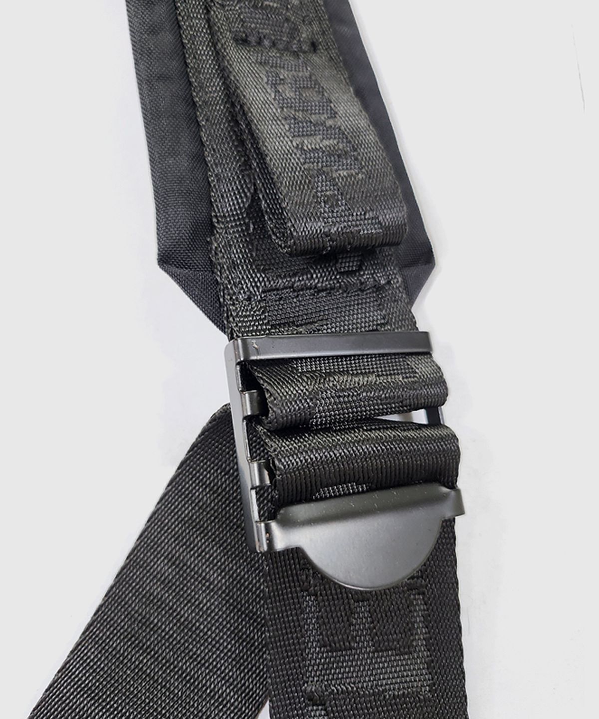 몬스터리퍼블릭(MONSTER REPUBLIC) COME IN MESSENGER BAG / BLACK