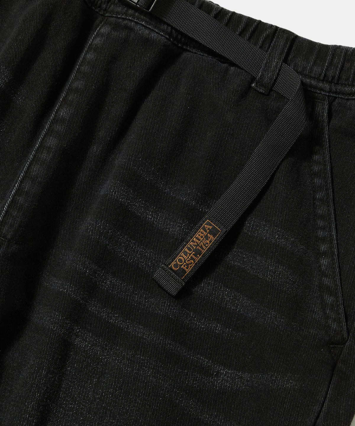 컬럼비아 유니버시티(COLUMBIA UNIVERSITY) TRAJAN LABEL LOOSE-FIT WASHED DENIM PANTS_BLACK JEAN