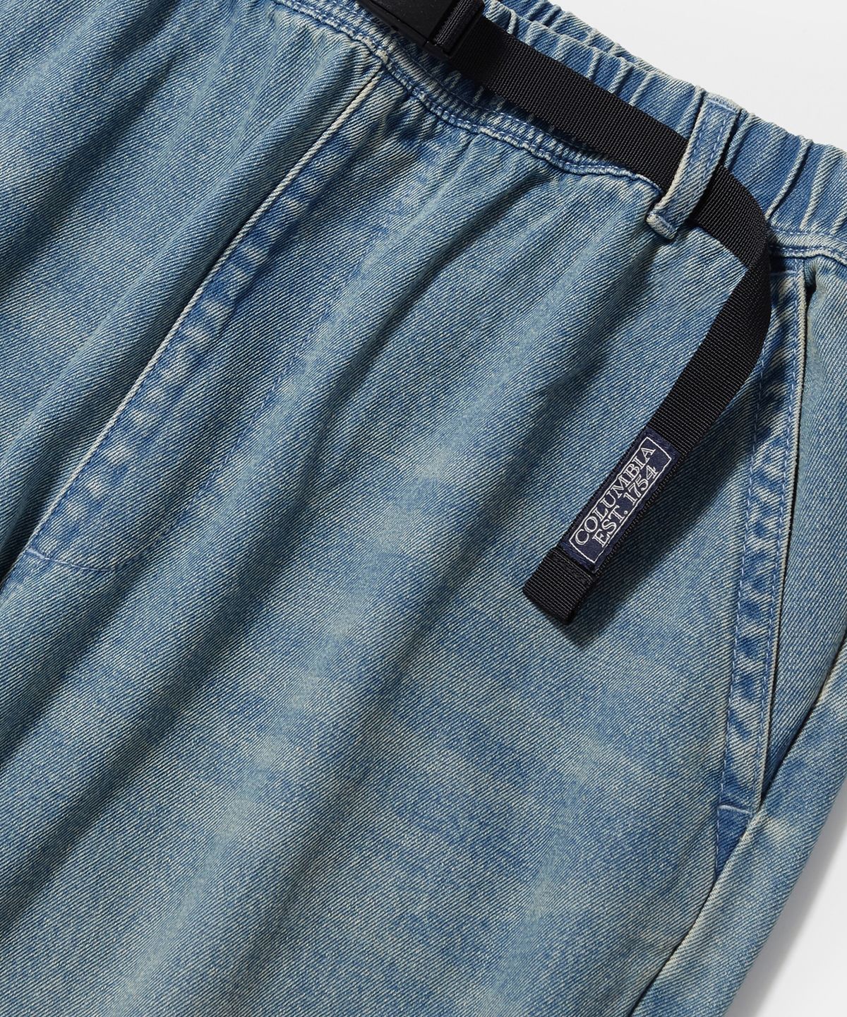 컬럼비아 유니버시티(COLUMBIA UNIVERSITY) TRAJAN LABEL LOOSE-FIT WASHED DENIM PANTS_LIGHT JEAN