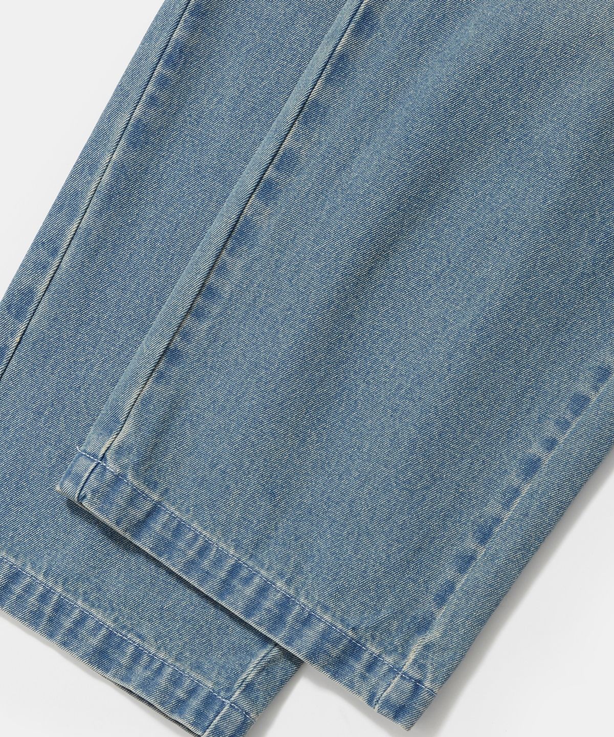 컬럼비아 유니버시티(COLUMBIA UNIVERSITY) TRAJAN LABEL LOOSE-FIT WASHED DENIM PANTS_LIGHT JEAN
