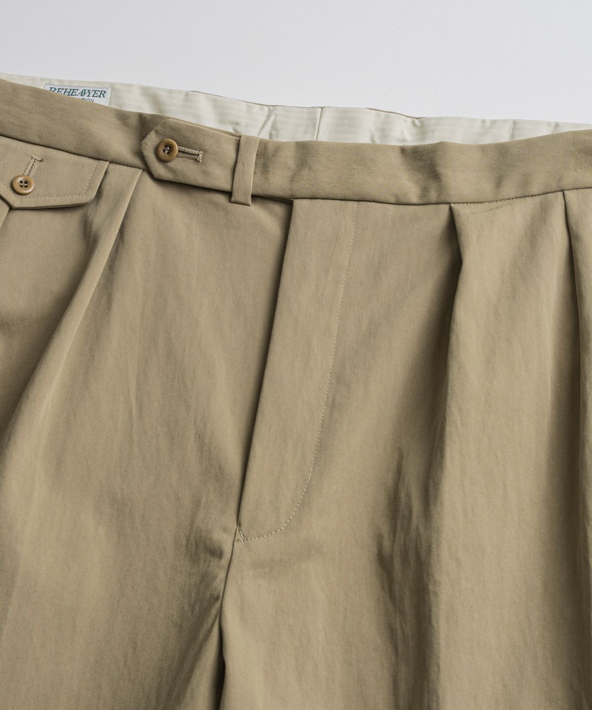 비헤비어(BEHEAVYER) C/N DOUBLE PLEATS EASY TROUSER washed tan