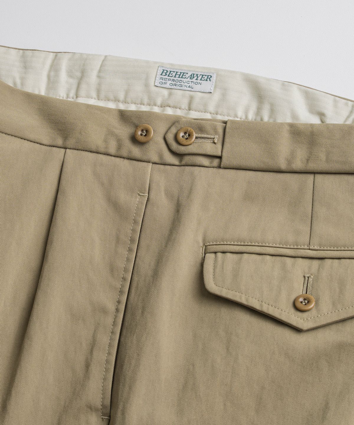 비헤비어(BEHEAVYER) C/N DOUBLE PLEATS EASY TROUSER washed tan