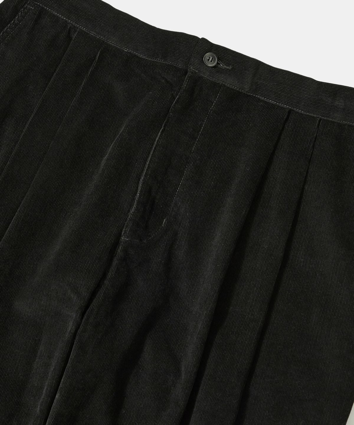 컬럼비아 유니버시티(COLUMBIA UNIVERSITY) TRAJAN LABEL PINTUCK WIDE-FIT CORDUROY PANTS_BLACK