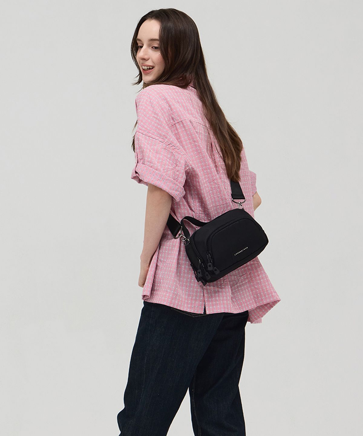 론네바이론(LONNEBYRON) Yaki Bag The Black Mini Cross Bag 야키백 더블랙 미니 크로스백